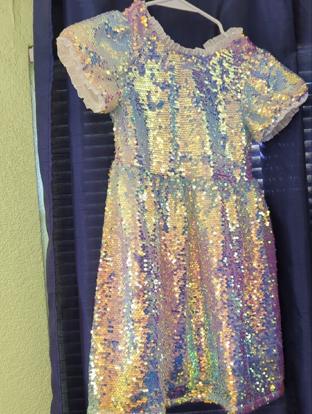 Quince Iridescent Sequence dress-Girls Size 6 -white/Multicolor - Picture 3 of 8